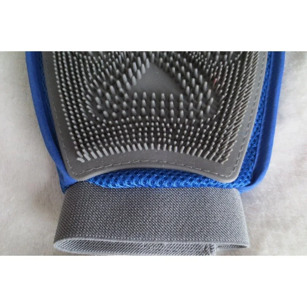 Grooming Glove For all Coats Dogs Bathing - Picture 3 of 8